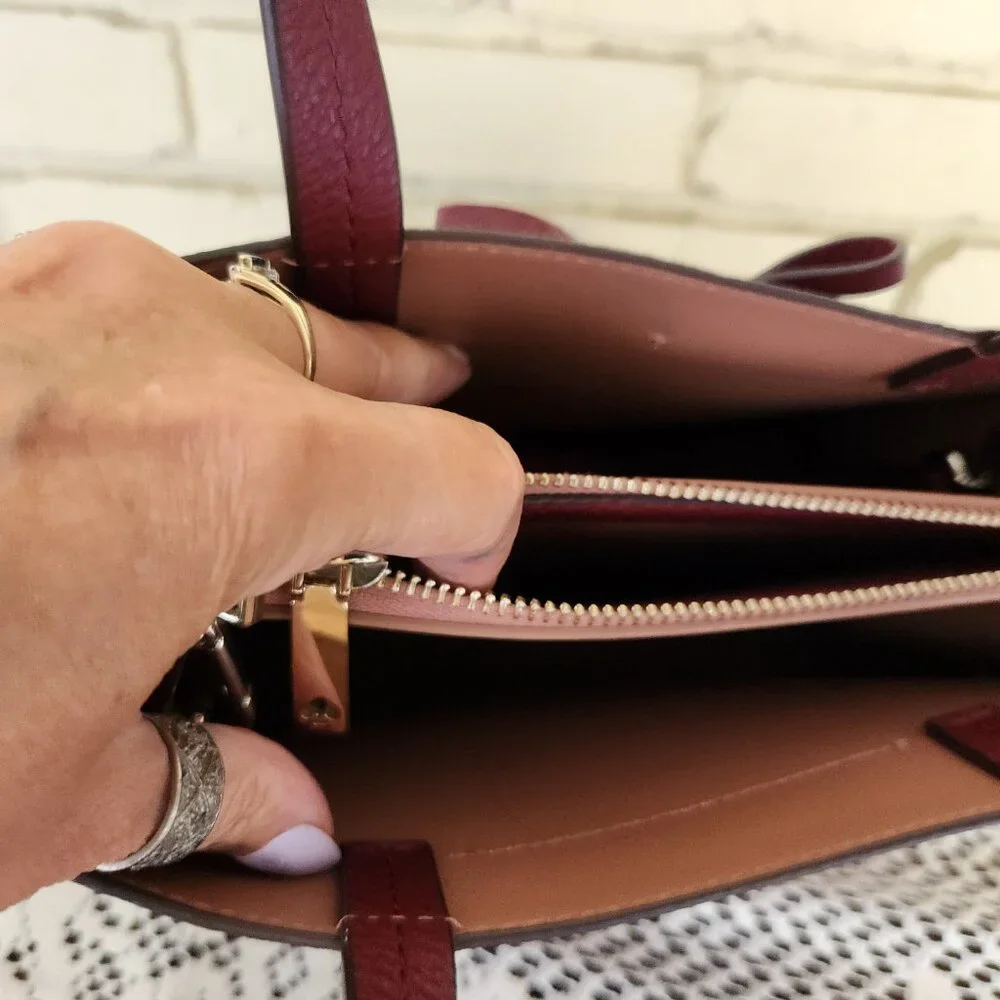 Like New Kate Spade NY Hayes Street Blackberry Shoulder Bag Purse